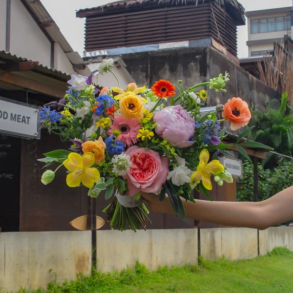 ช่อดอกไม้ WILD BLOOMS